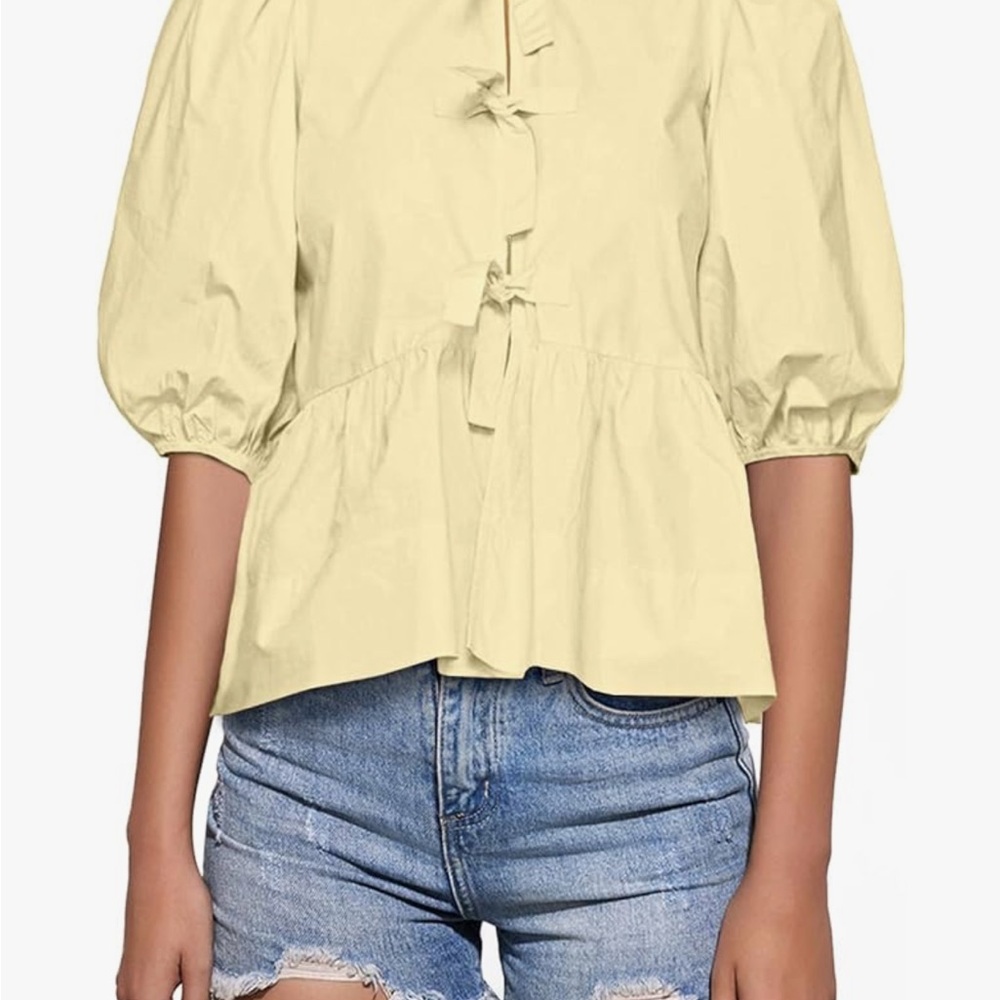 Women's Cream Top